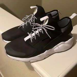 AIR HUARACHE RUN ULTRA 'BLACK GREY'